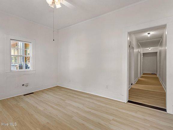 5th image of 515 S 7th Street