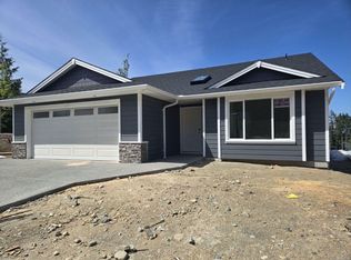 657 Sanderson Rd, Ladysmith, BC V9G0A1