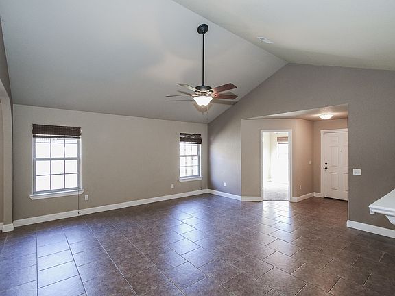 5th image of 957 S Hoddle Pl