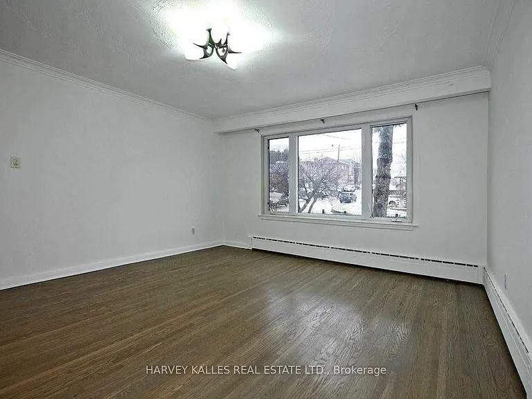 149 Kitchener Ave #B — Photo 3