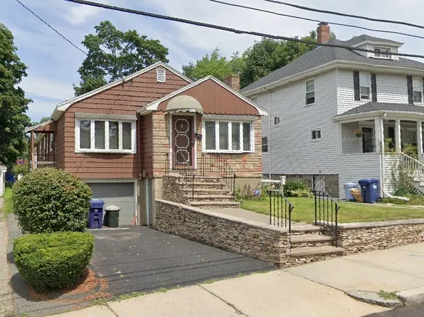 117 Fairmount St, Dorchester, MA 02124