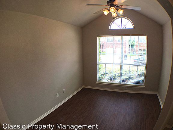 4th image of 12613 Sweet Bay Dr