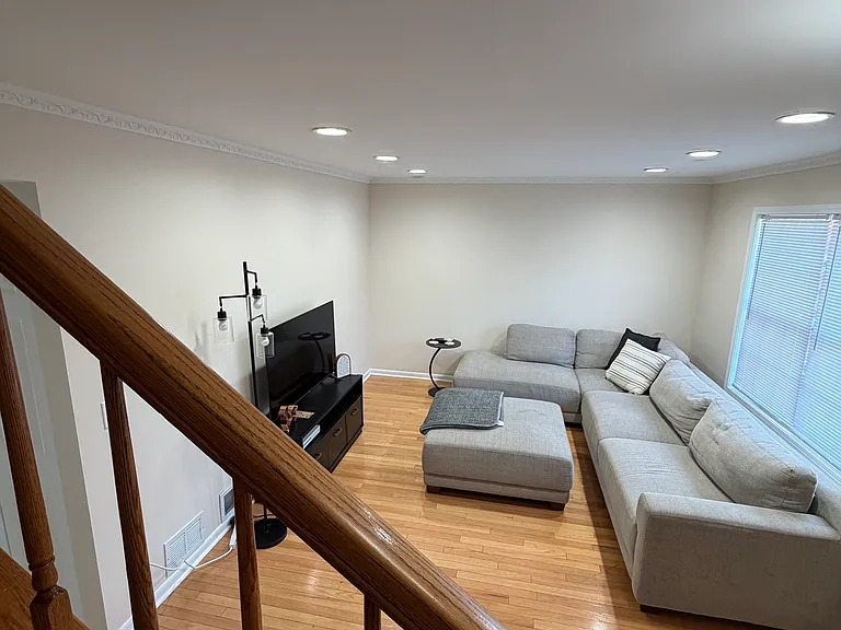 Walnut Cir — Photo 3