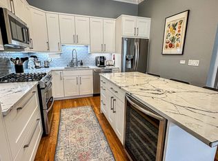2144 W Roscoe St UNIT 2A, Chicago, IL 60618