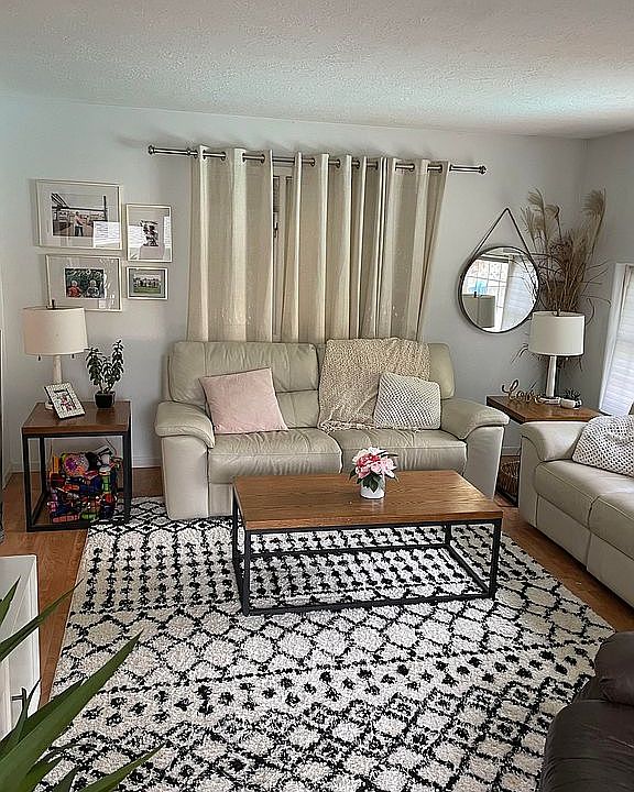 1st image of 3401 Pawnee Pl