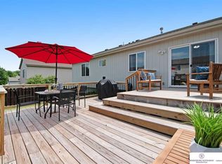 7928 Fillmore St, Omaha, NE 68122