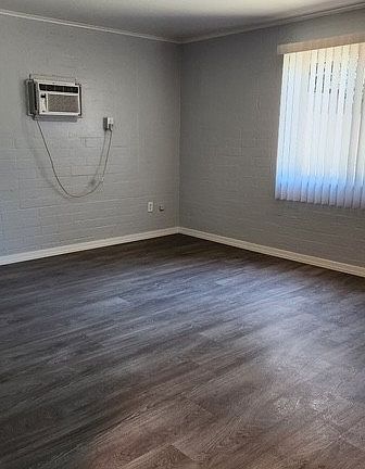 5th image of 2645 W Morten Ave APT 5
