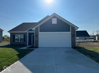 1564 N Regatta Dr NW, Greenfield, IN 46140