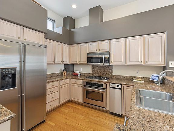 3rd image of 4150 17th St APT 20