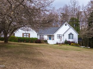 141 Meadow Dr, Forsyth, GA 31029