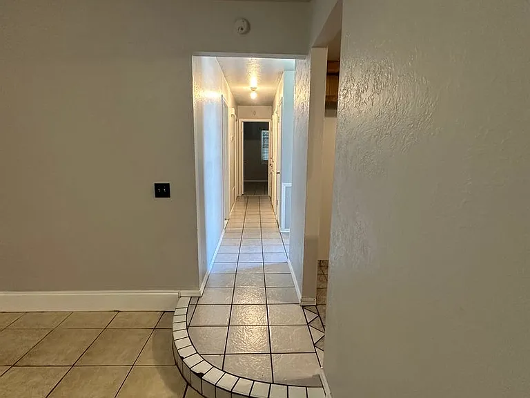 312 S Avery Dr — Photo 40