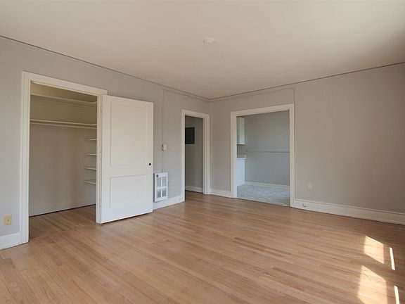 4th image of 1833 13th Ave APT 309