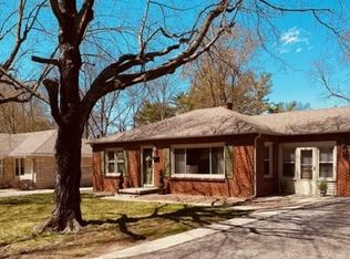 504 Willow Ln, Columbus, IN 47203