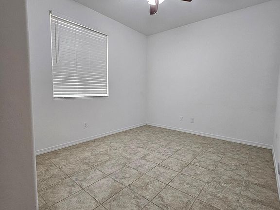 3rd image of 5610 W COPLEN FARMS Road