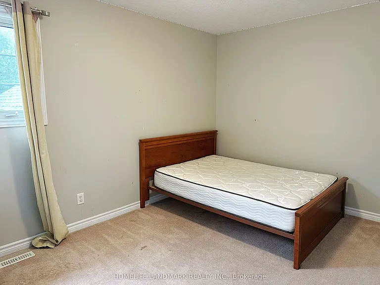 388 Berryhill Dr — Photo 11