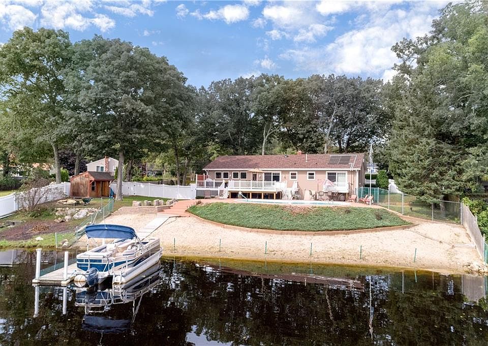 1st image of 25 Slater Dr