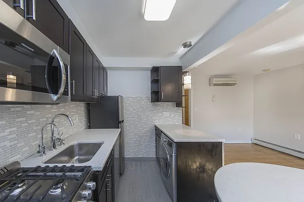 Rented by Mirador Real Estate | media 3