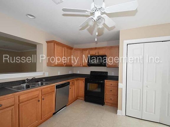 4th image of 2051 B Cambria Dr