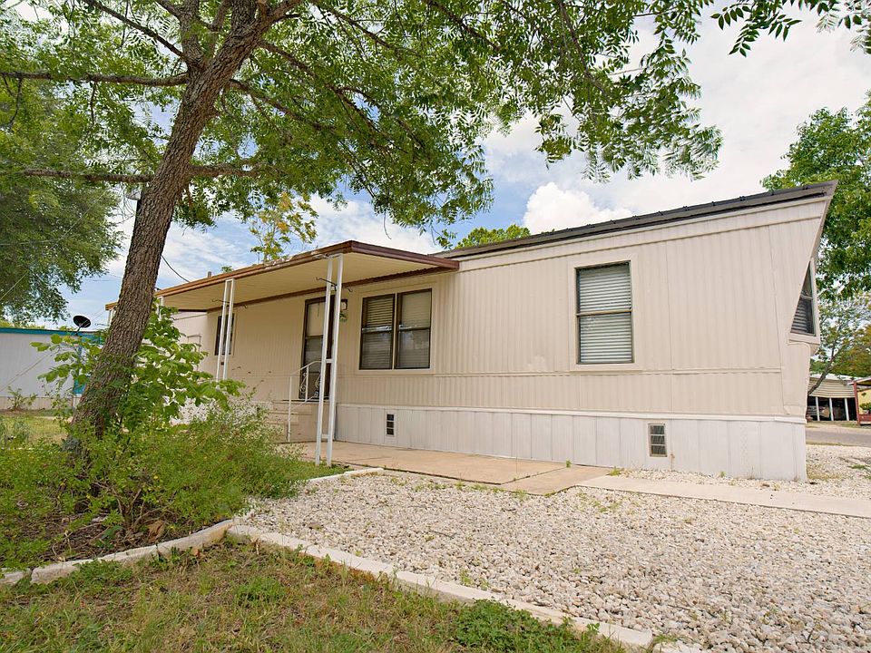 1st image of 705 Ottilie Dr