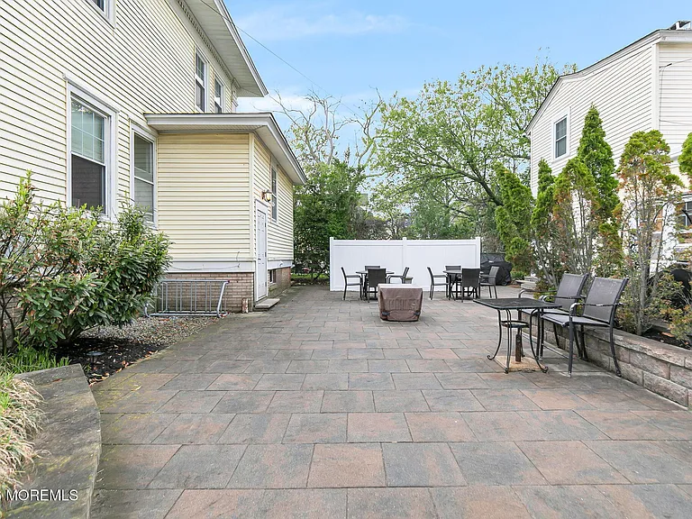 301 8th Ave #1 — Photo 31