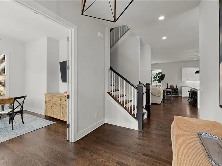 4001 Haverhill Dr NE — Photo 10
