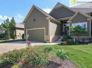 19713 W 100th Ter, Lenexa, KS 66220