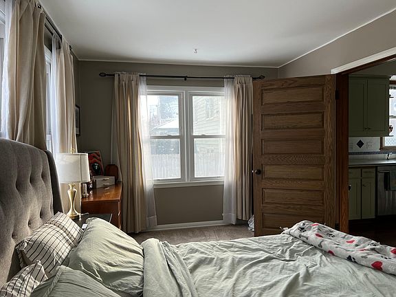 5th image of 1919 Taylor St NE #1