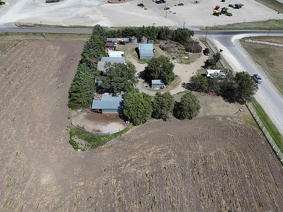 4th image of 1442 Union Rd