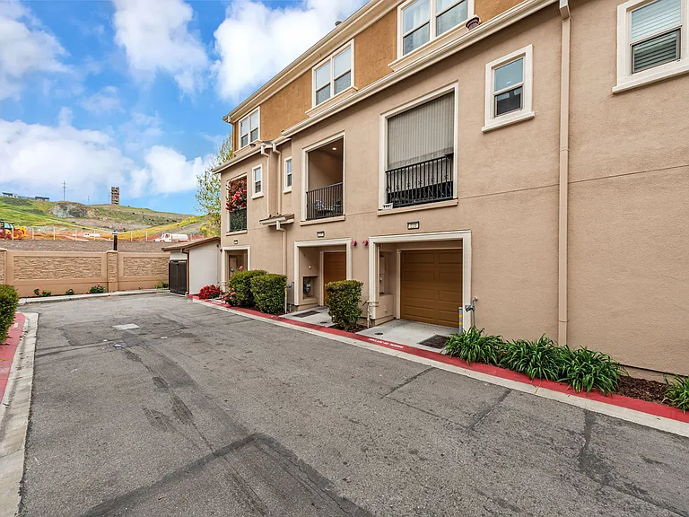 227 Siderno Ct #227 — Photo 37
