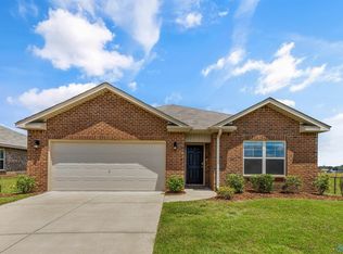 147 Tobin Ln, Hazel Green, AL 35750