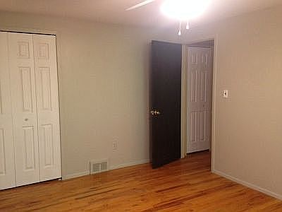 3rd image of 4824 Gamber Dr