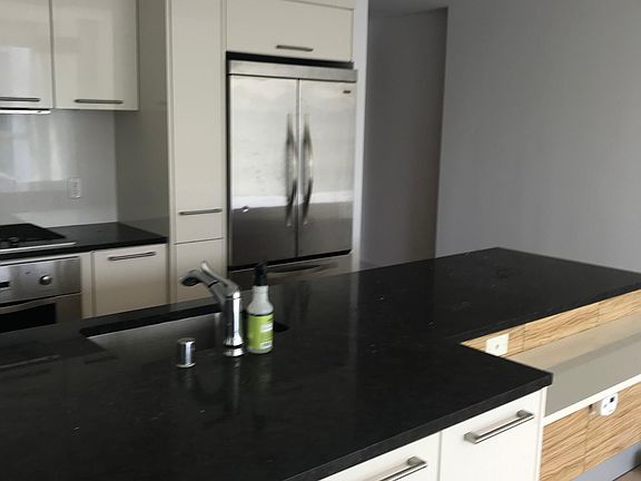 5th image of 631 Folsom St APT 8D