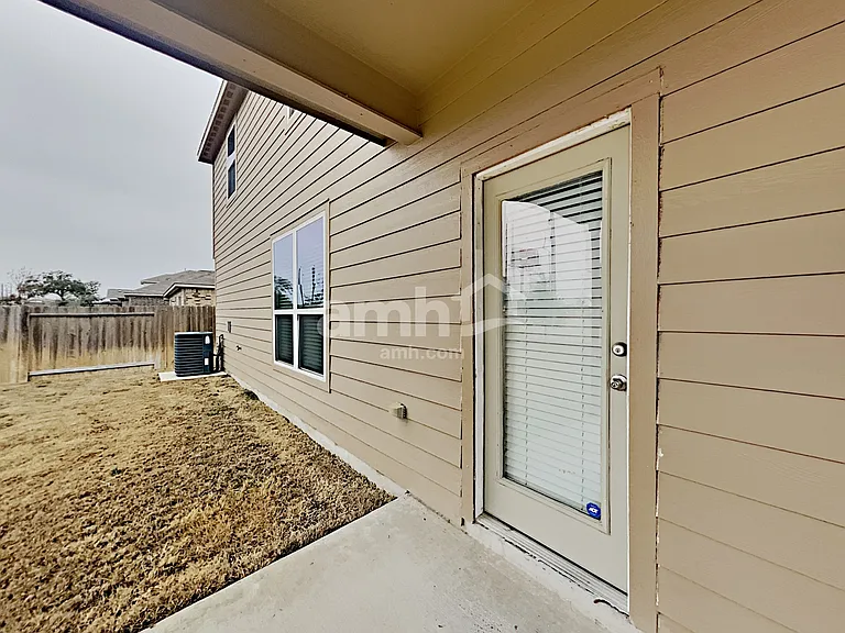 12898 Cedarcreek Trl — Photo 16