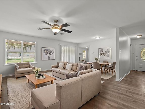 2nd image of 1102 Avenue C