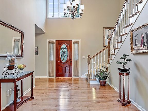 Foyer fit for Grand Piano.