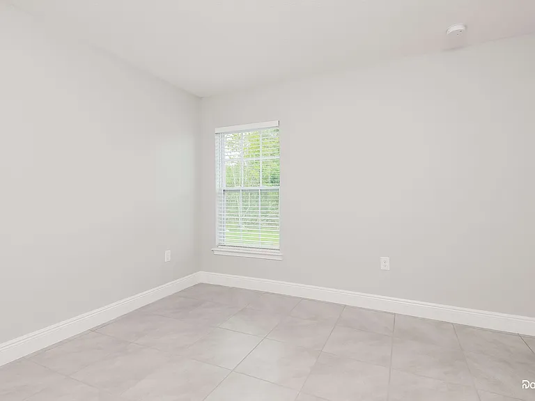 522 Bristol Cir — Photo 8