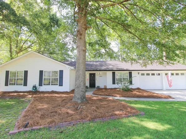2821 Clayton Dr, Valdosta, GA 31602