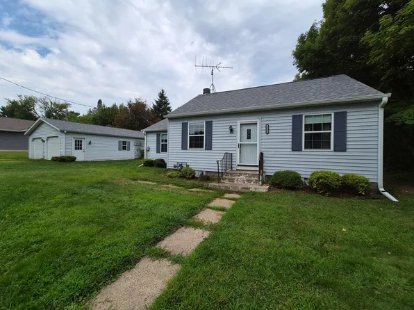 177 2nd Ave, Clear Lake, WI 54005