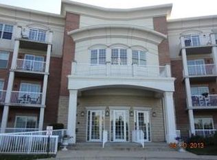 601 W Rand Rd APT 118, Arlington Heights, IL