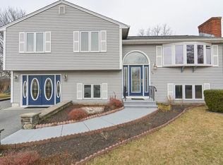 19 Andrews Ct, Bristol, RI 02809