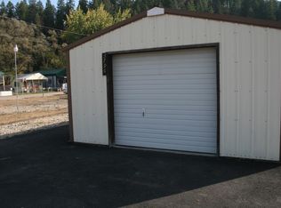 3796 W Bay Rd, Loon Lake, WA 99148