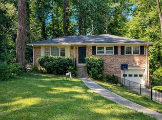 375 Derbyshire Dr, Stone Mountain, GA 30088