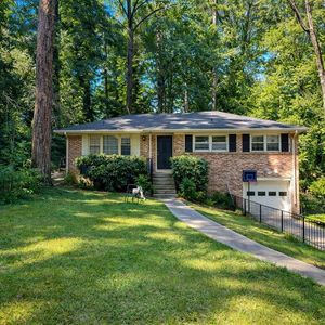 375 Derbyshire Dr, Stone Mountain, GA, 30088