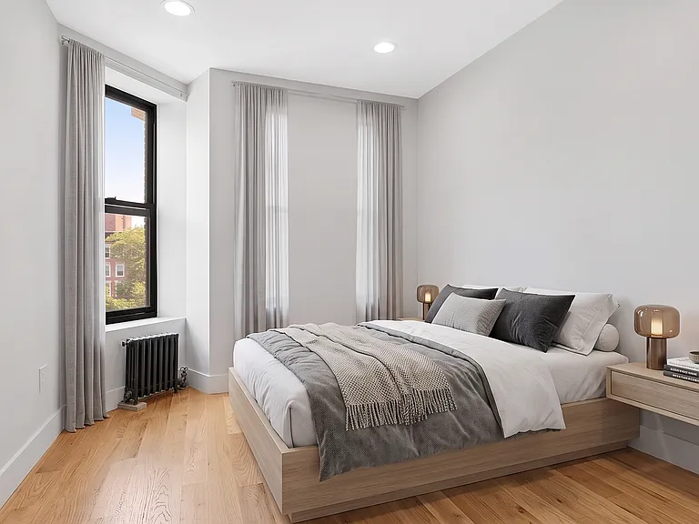 169 E 105th St #7 — Photo 3
