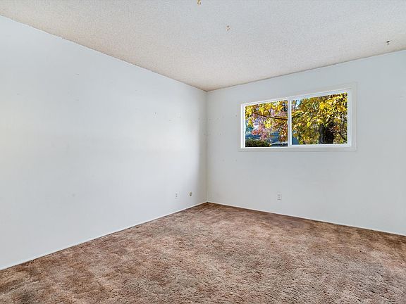 3rd image of 5158 Parkhurst Drive