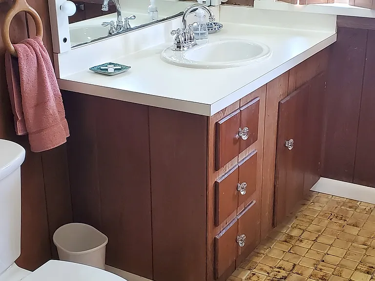 2310 NE Park St — Photo 10