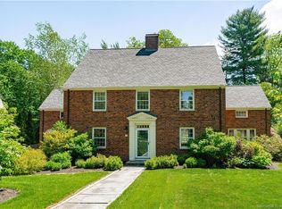 10 Ledyard Rd, West Hartford, CT 06117