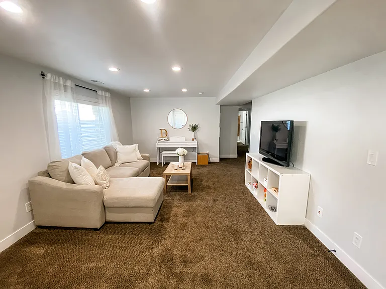 1174 Reese Dr #2 — Photo 7
