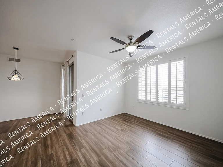 5303 N 7th St #232 — Photo 6