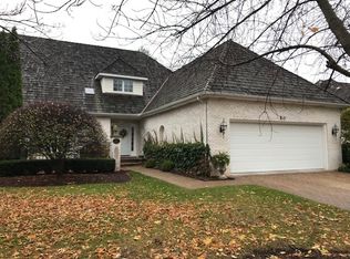 50 Hillcrest Dr, Sugar Grove, IL 60554